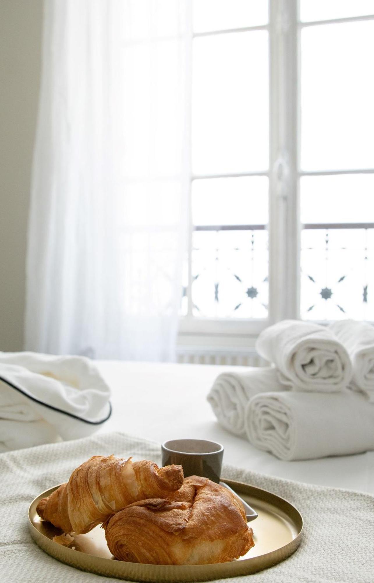 Eiffel Tower & Les Invalides - 1br - Cityapartmentstay *