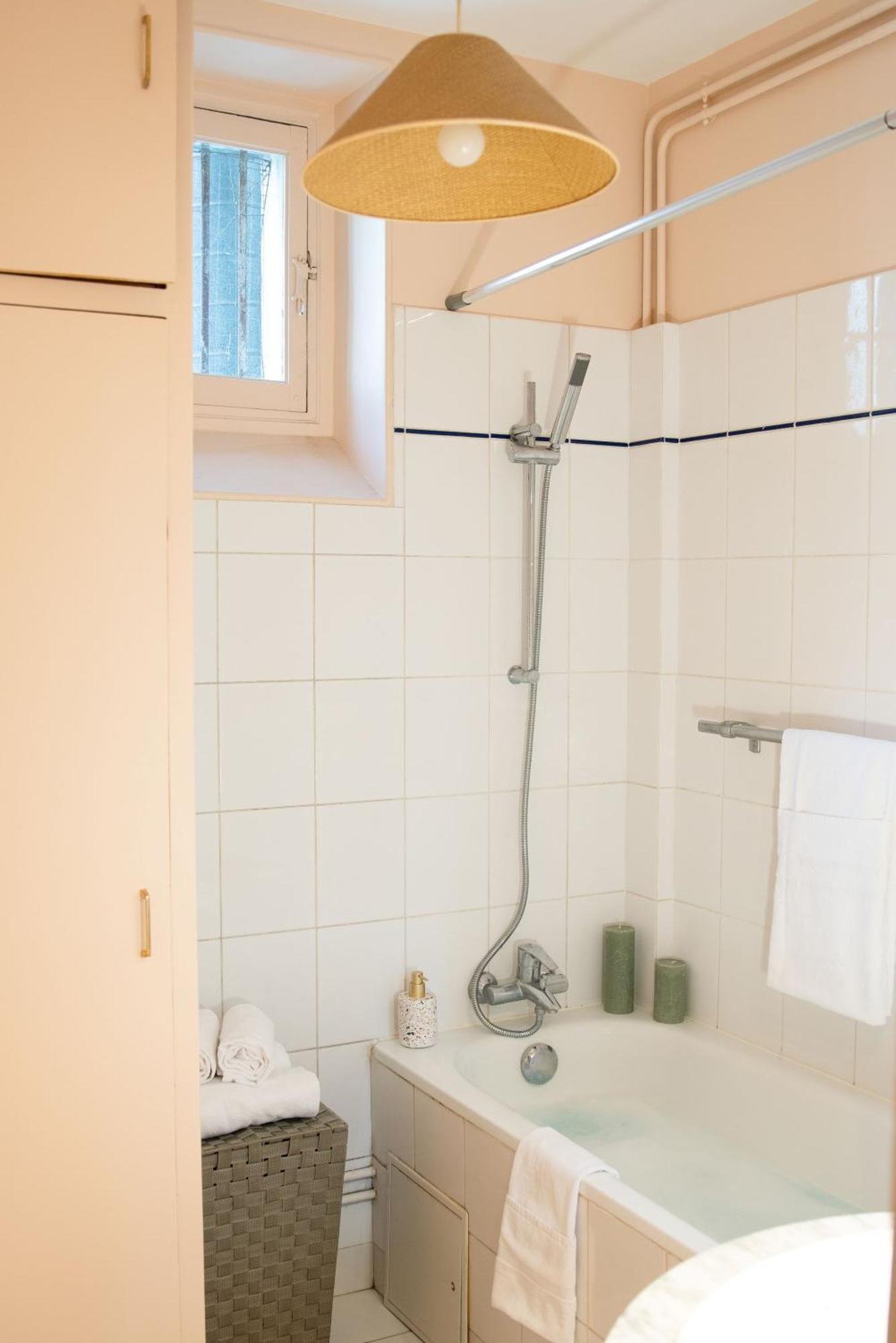 Eiffel Tower & Les Invalides - 1br - Cityapartmentstay