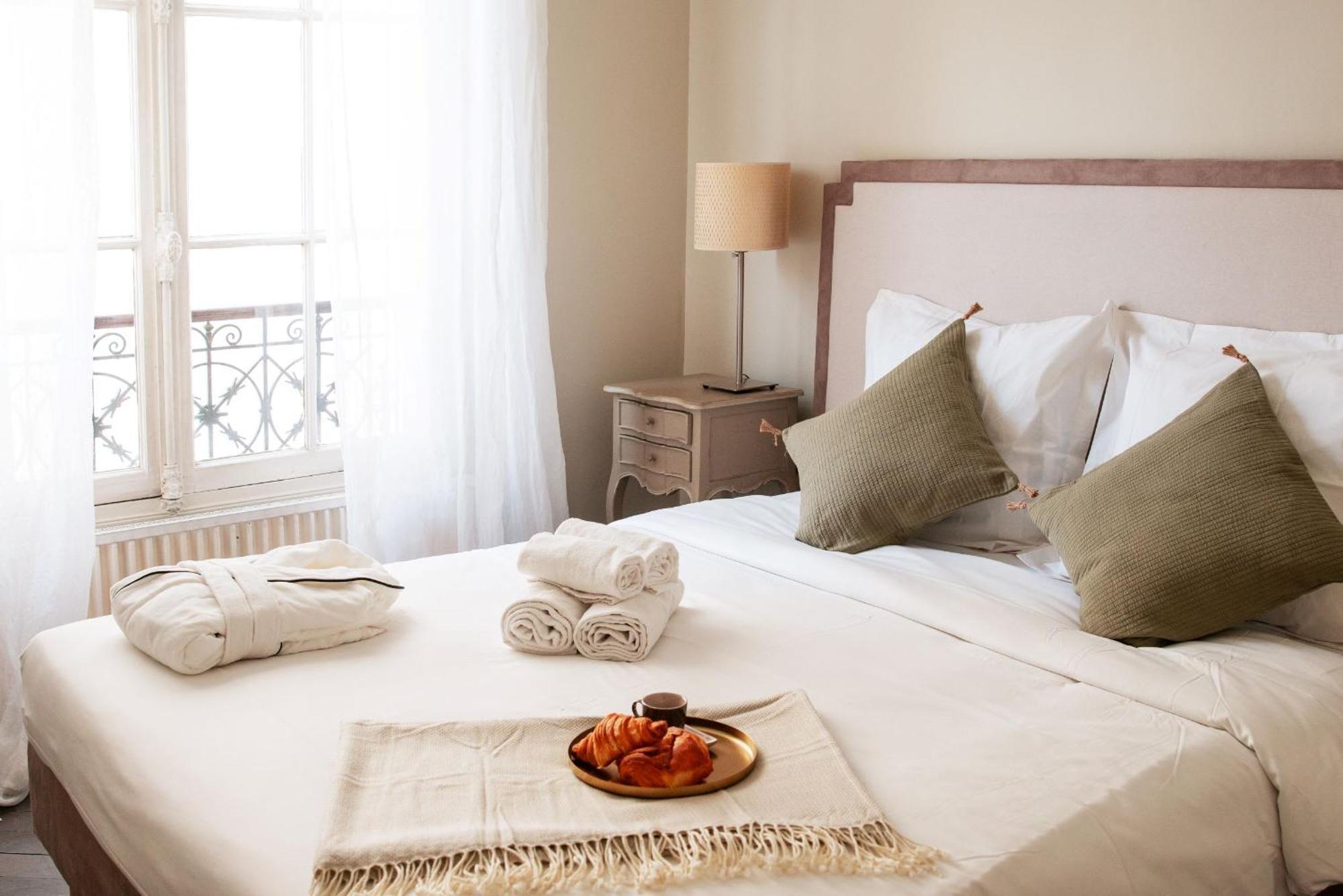 Eiffel Tower & Les Invalides - 1br - Cityapartmentstay Apartment
