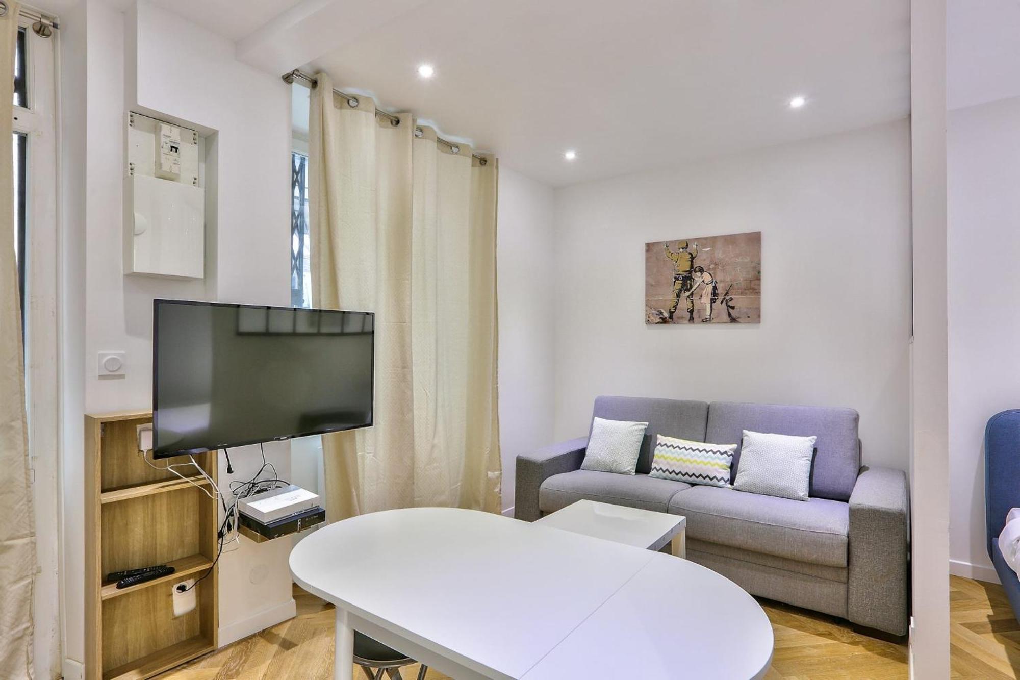 Superb Apt Montorgueil Grands Boulevards Apartment Paris