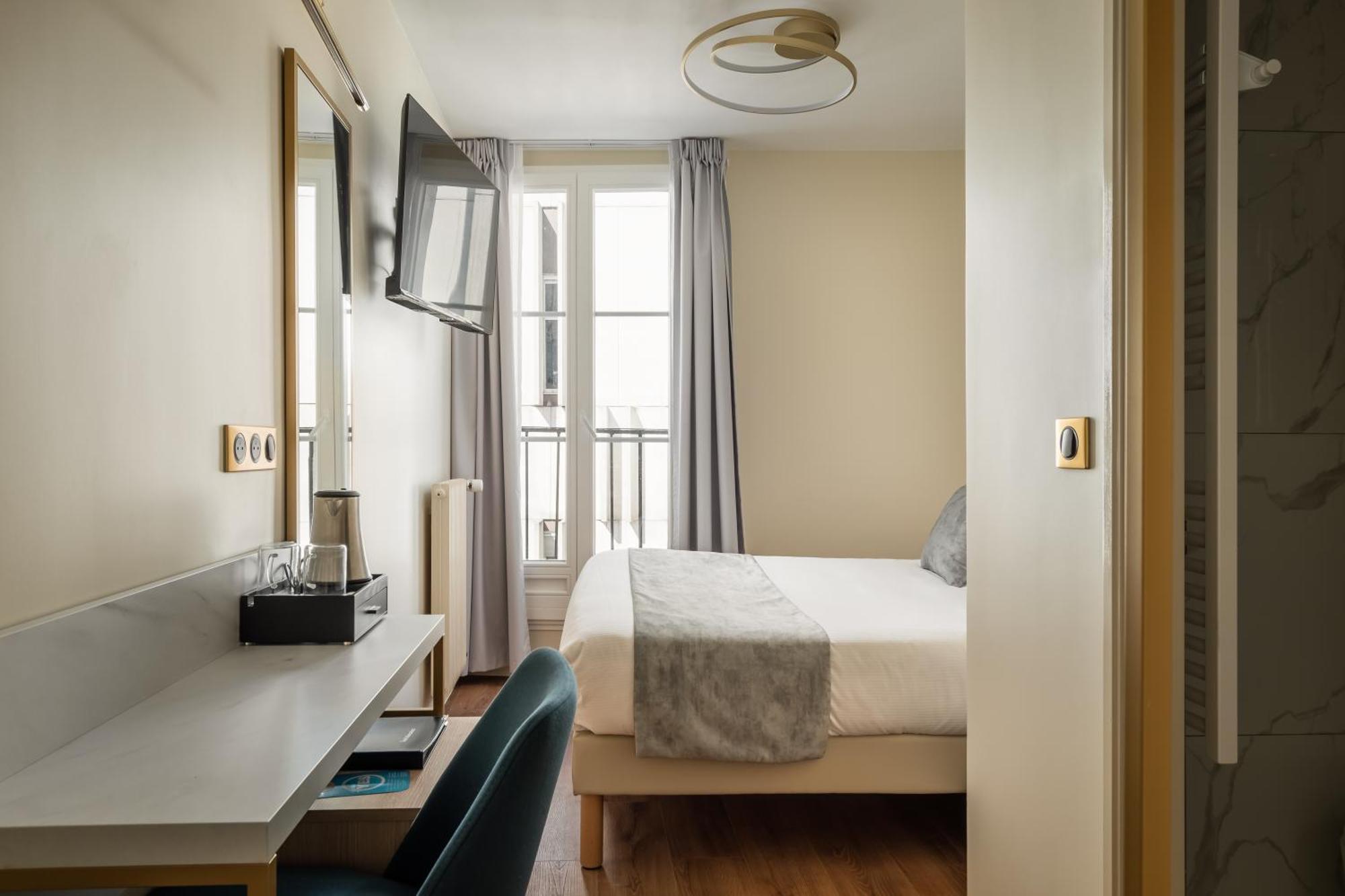 Hotel Des Deux Avenues Paris