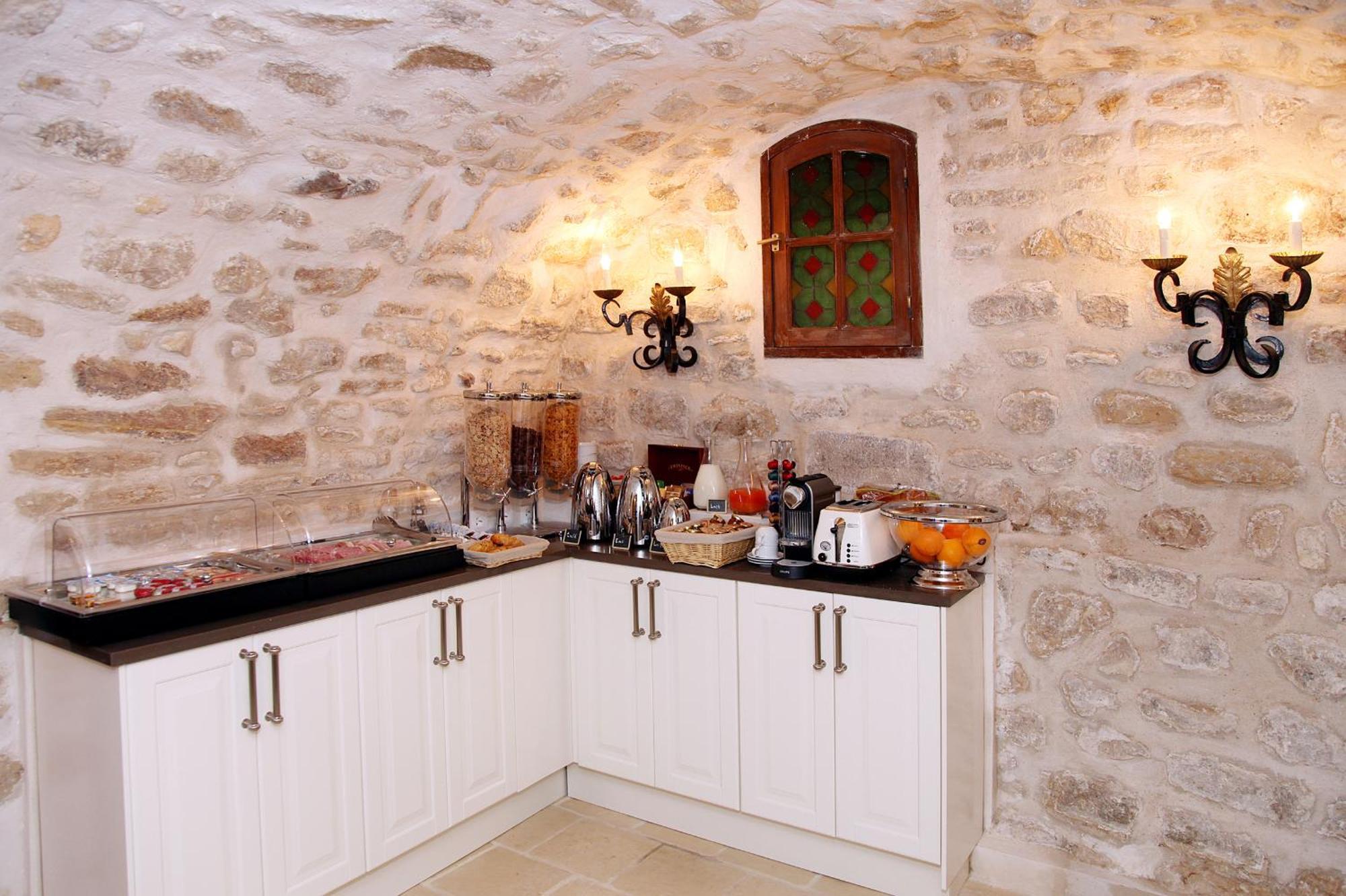 Hotel Saint-louis Marais 3*