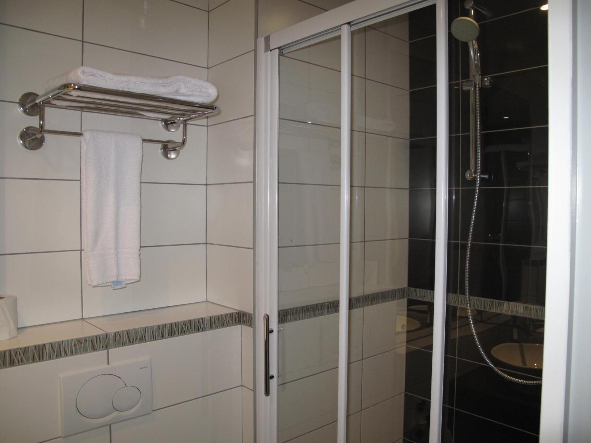 Hotel Source