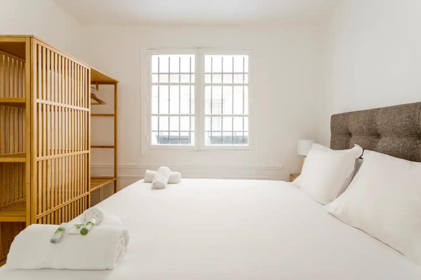 Apartment 8p - 3br Le Marais Spacious - - Historic Paris