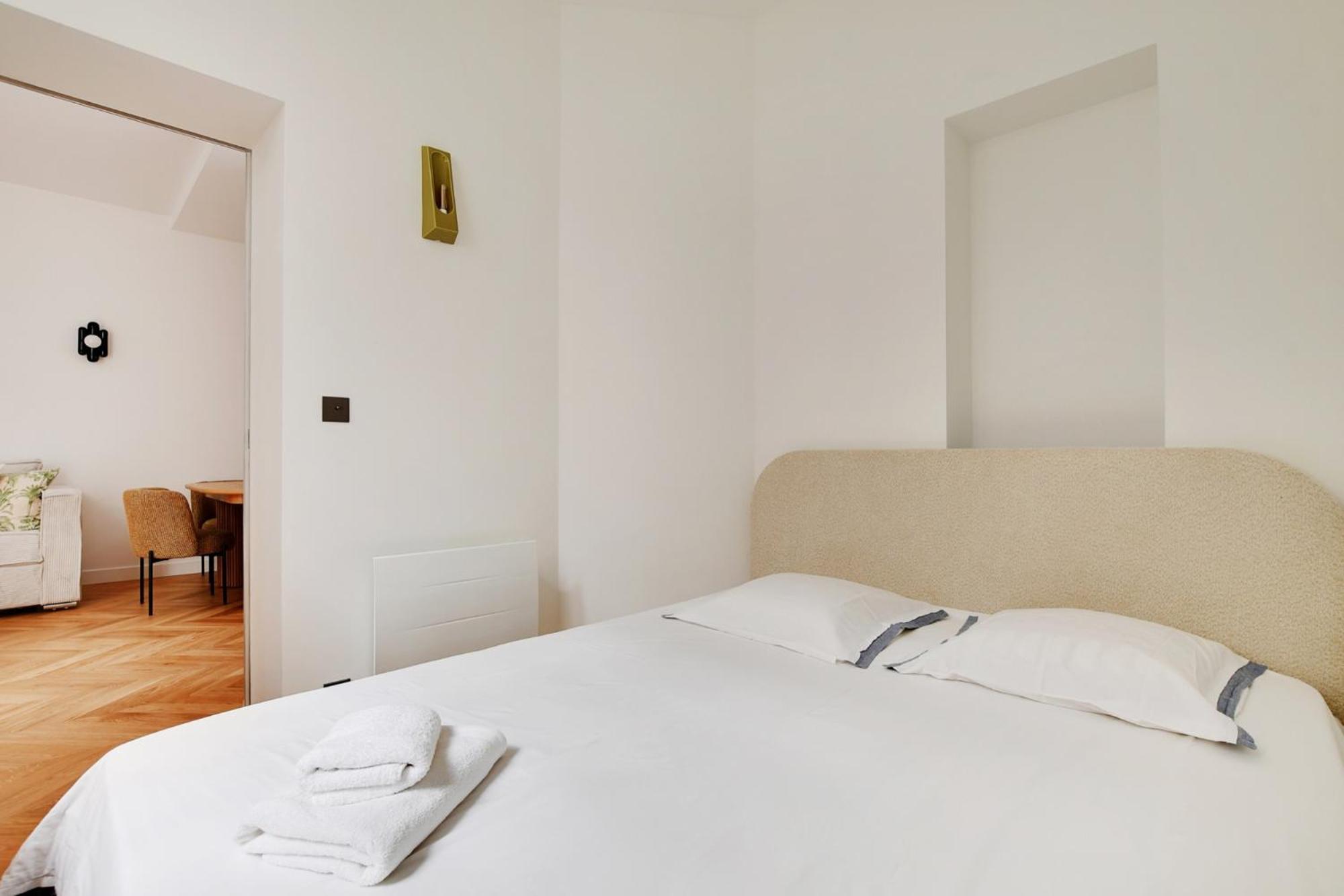 Belleville Republique Apartment Paris