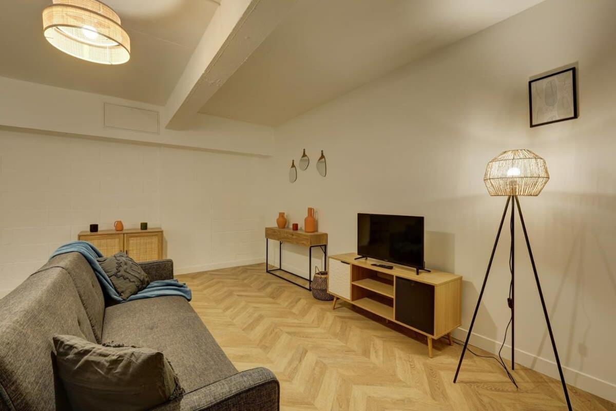 Gare Austerlitz Renovated & Comfortable 8 Guests Apartment *