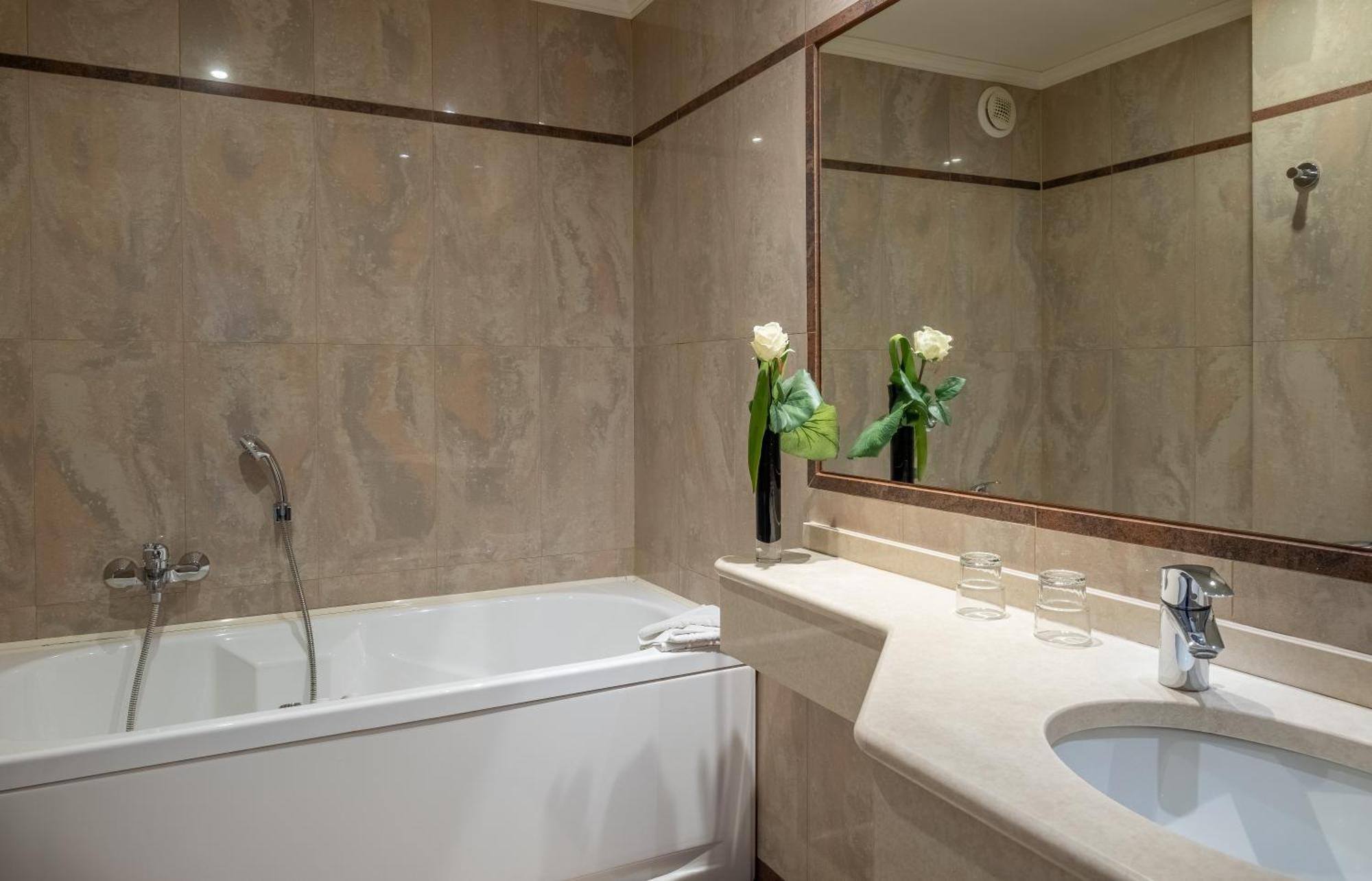 Hotel London 3*