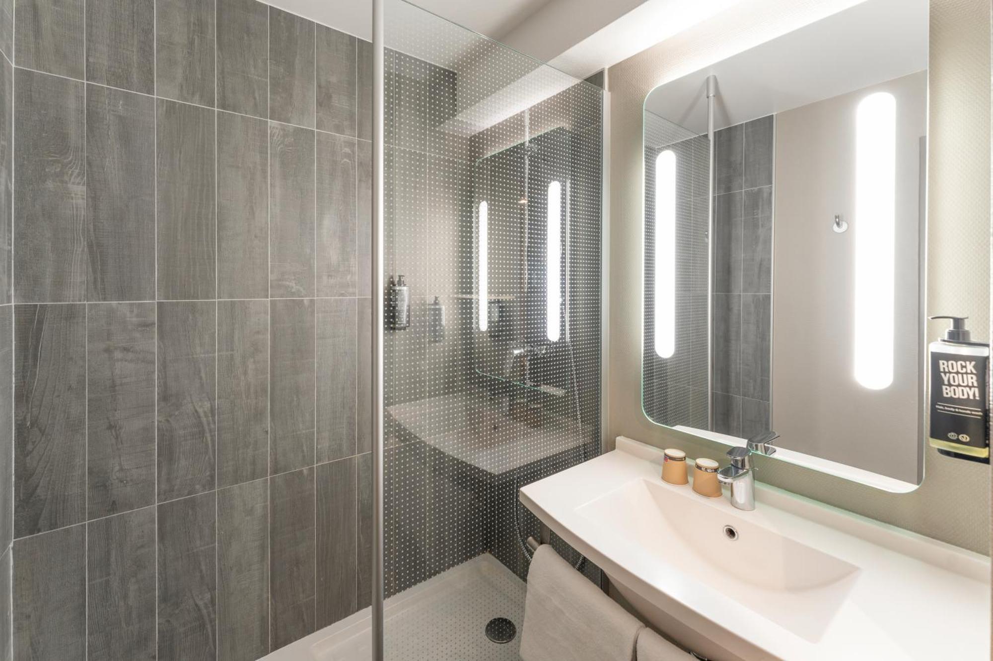 Hotel Ibis 17 Clichy-batignolles Paris