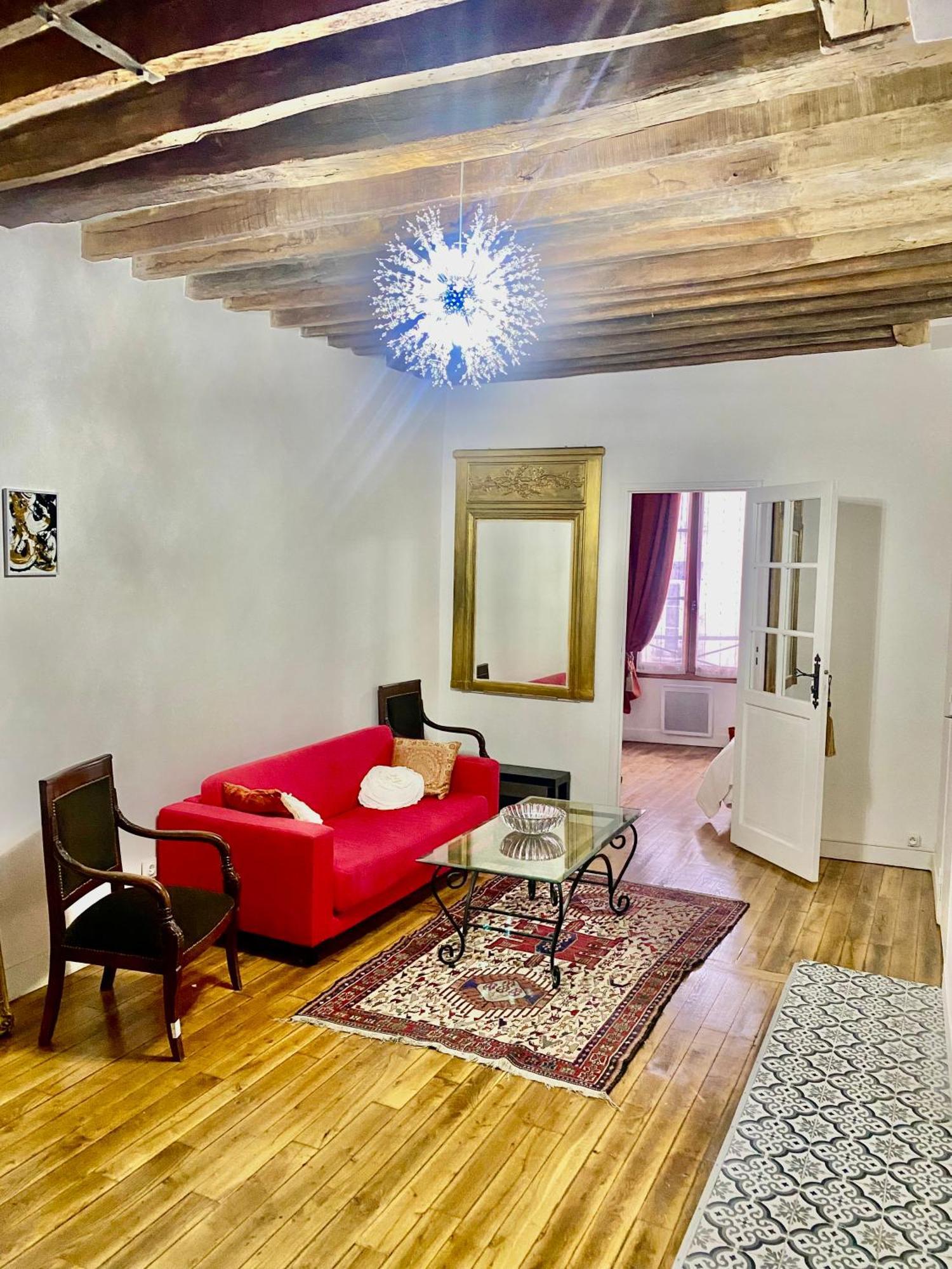 Charme Parisien Apartment
