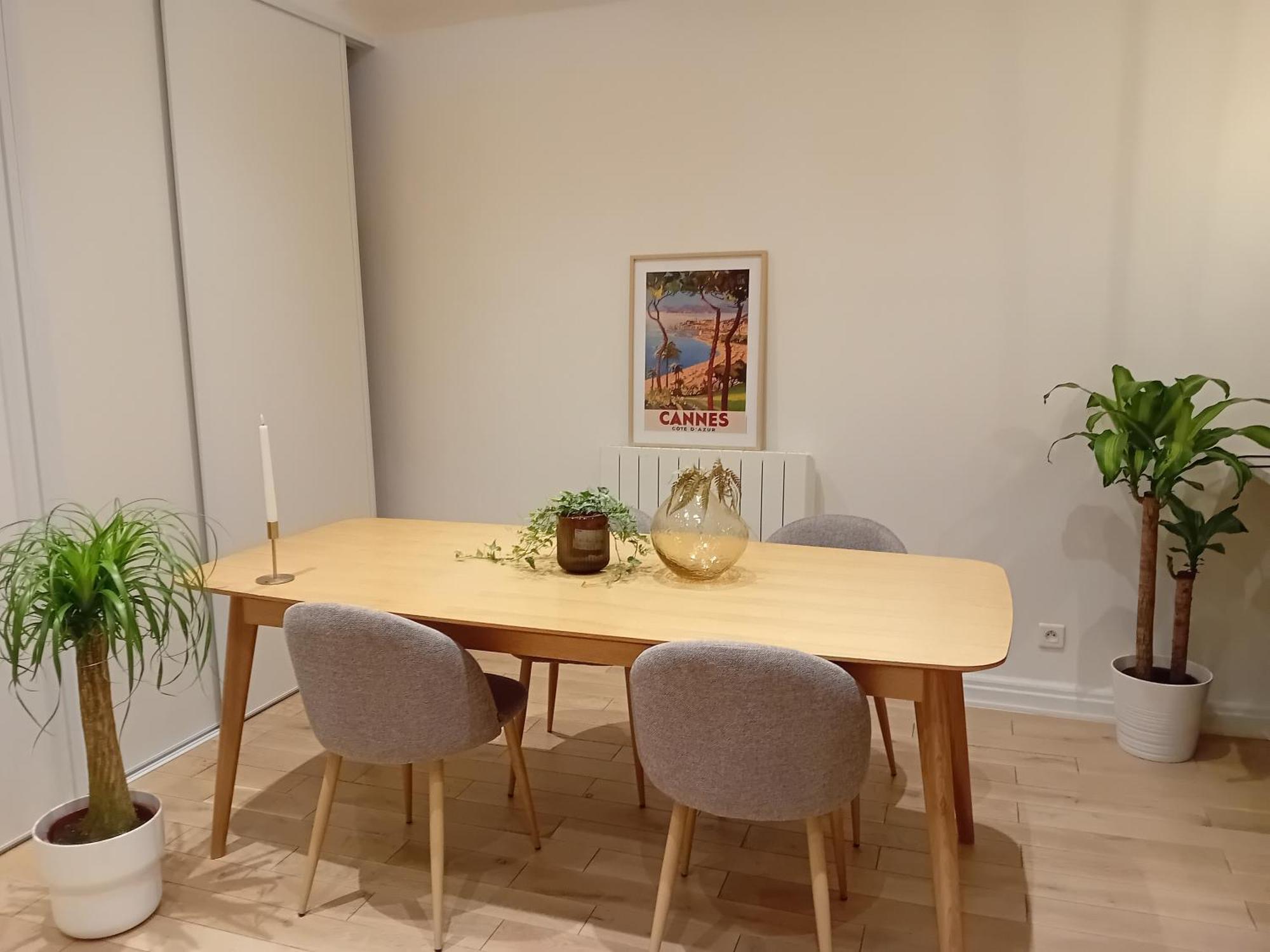 Appartamento Center 6eme ,gare Montparnasse 1 Minute,5 Minute Eiffel Tour And Louvre Meusm
