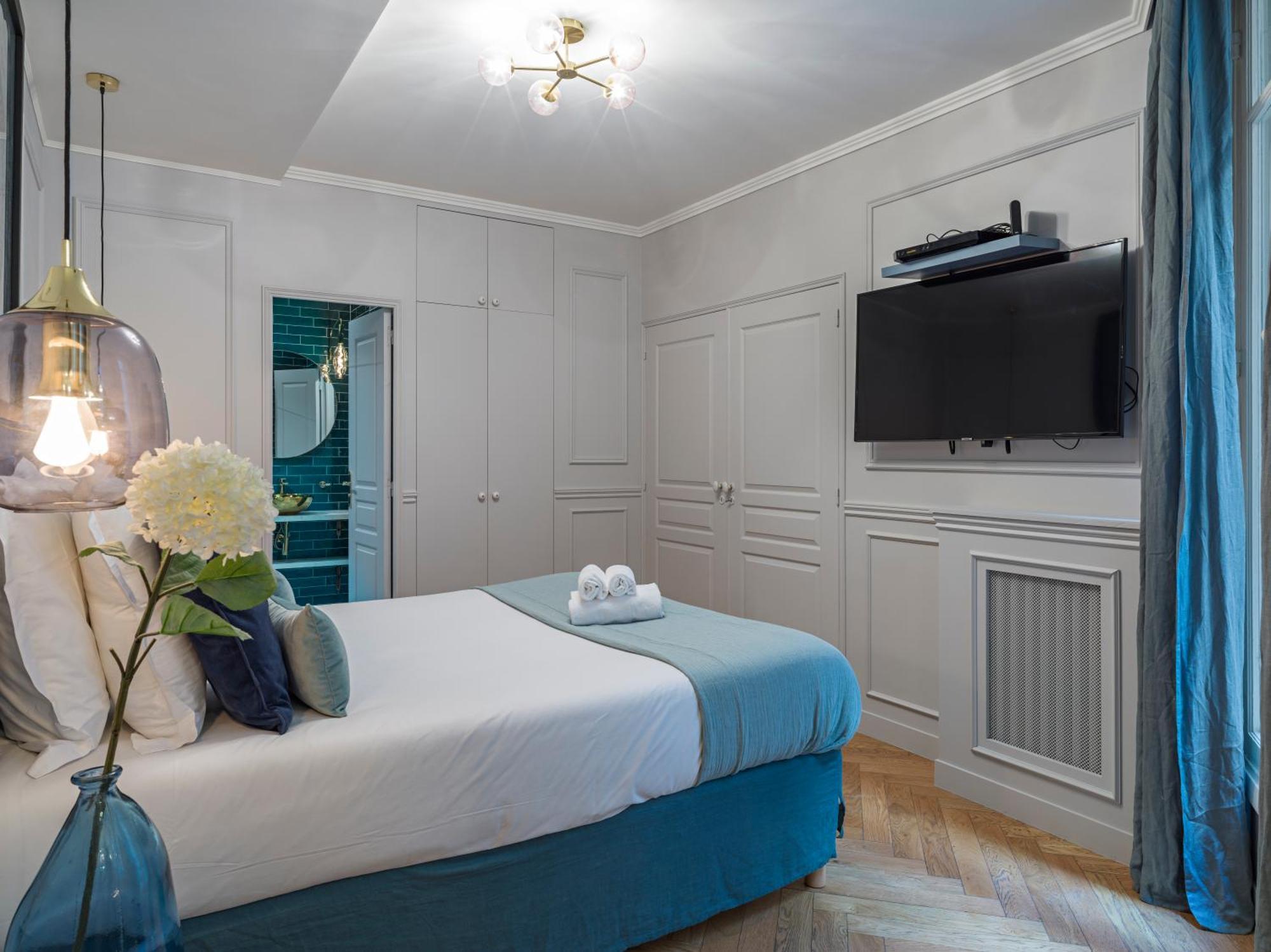 The Blue Pearl Apartment Paris
