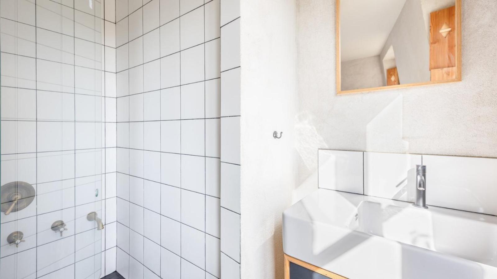 Famous Parisian Designer's Pied-a-terre In Le Marais Appartamento Parigi