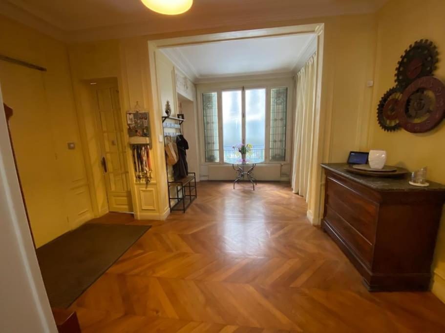Apartment - - 16eme