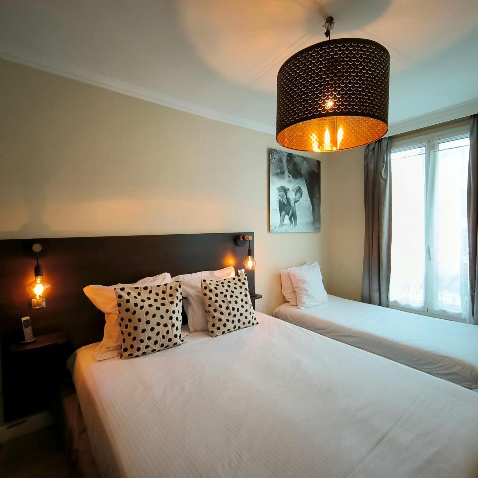 Le Twelve Hotel