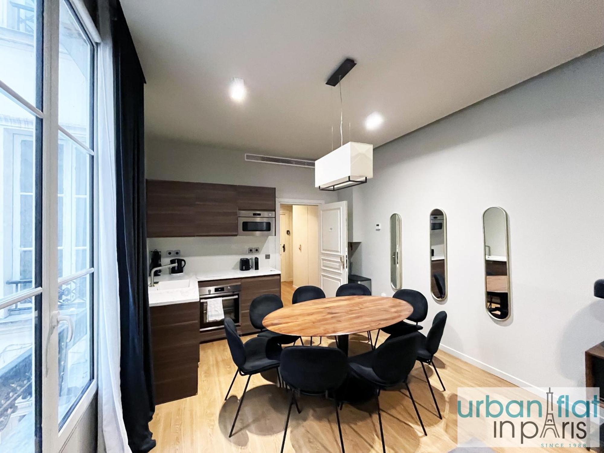 Appartamento Urban Flat 110 - Luxury 3 Bedroom Near Galeries Lafayette Parigi