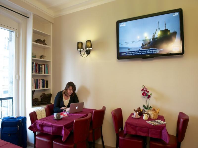 Le Twelve Hotel 3*