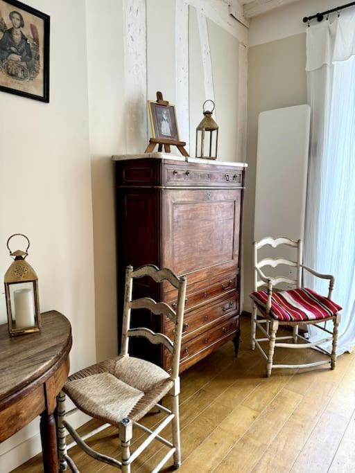 Beautiful Flat In Saint-germain Paris