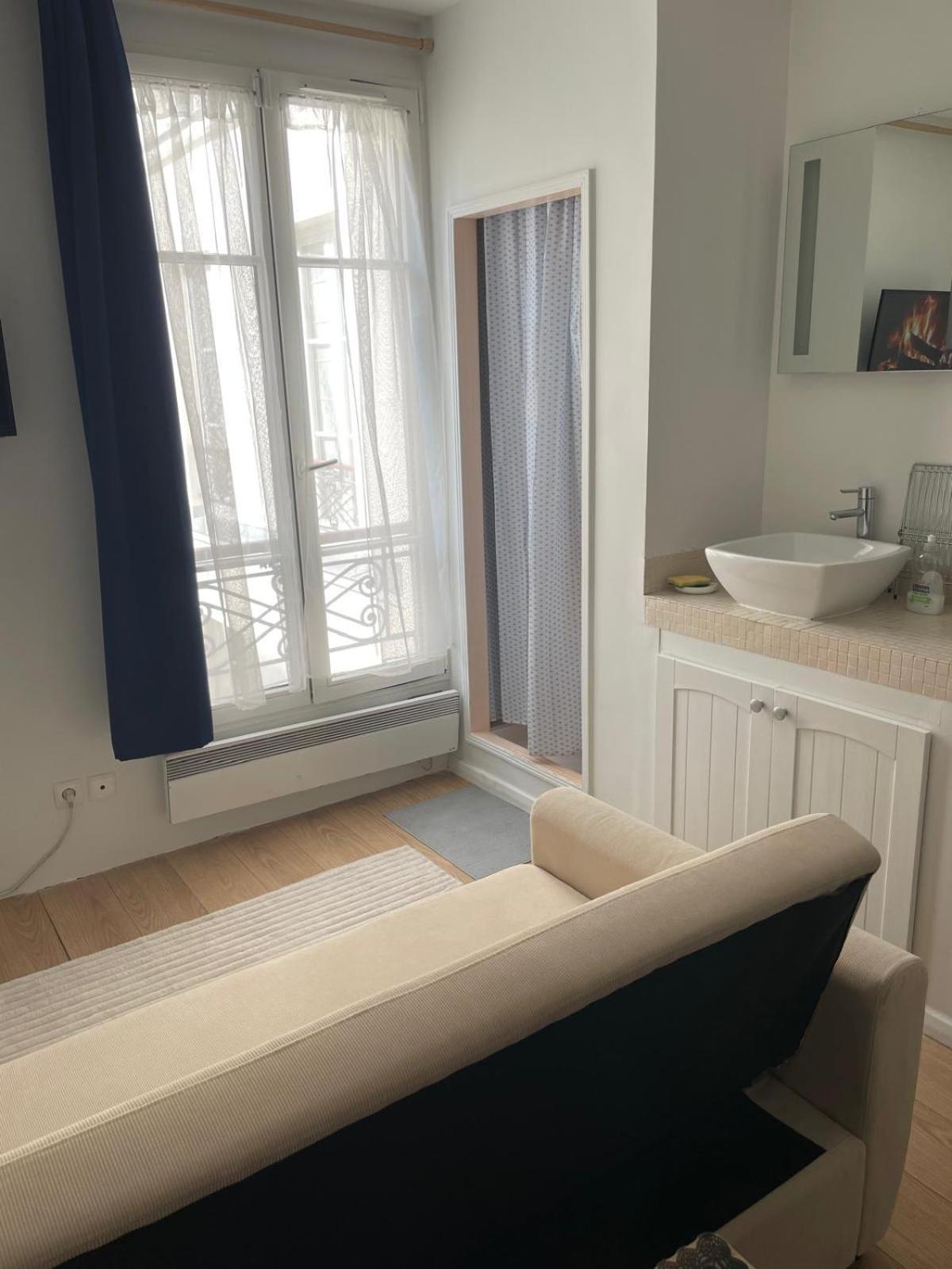 La Petite Studette Parigi