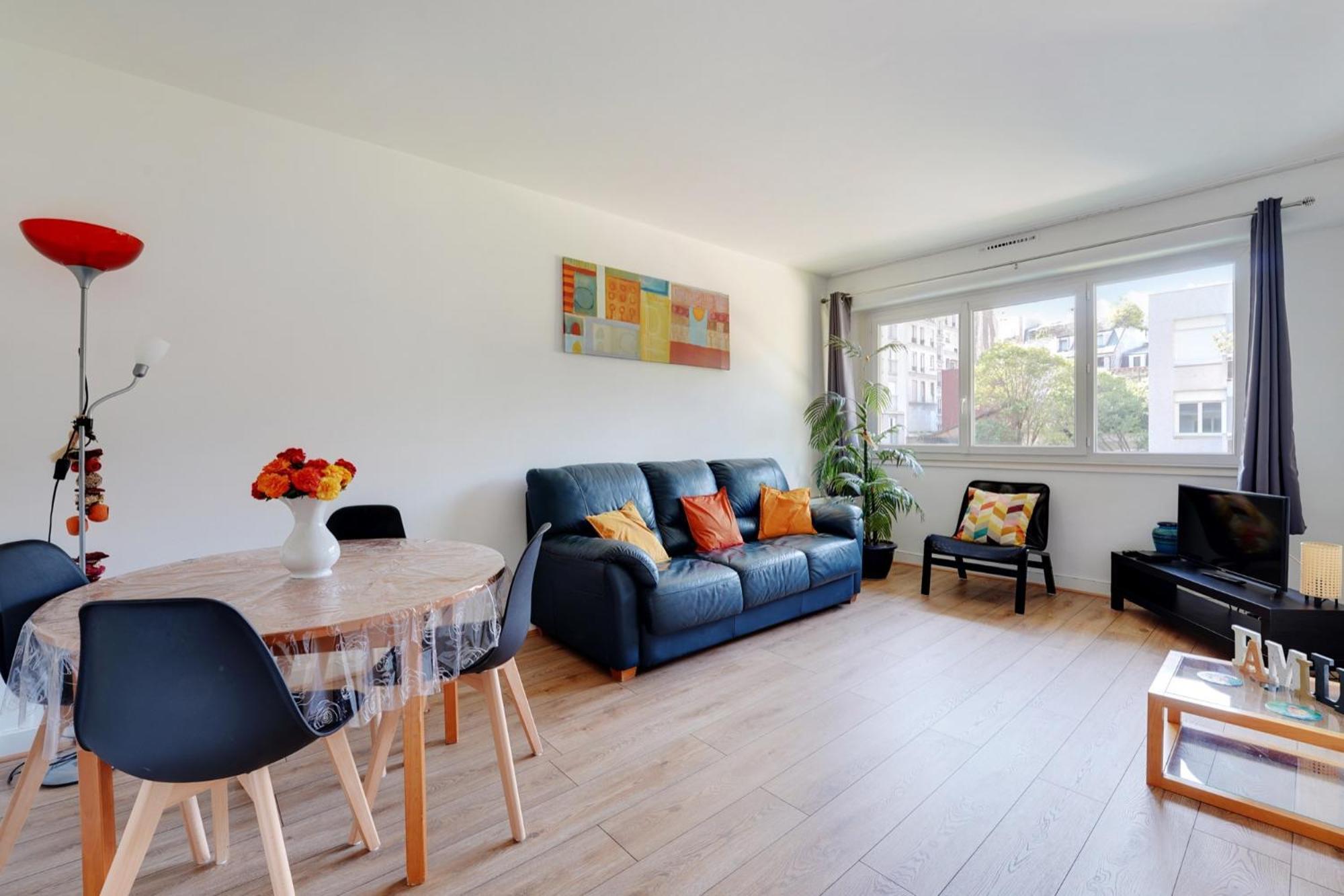 Familial Spacieux 2ch Avec Parking Prive Sup Appartamento