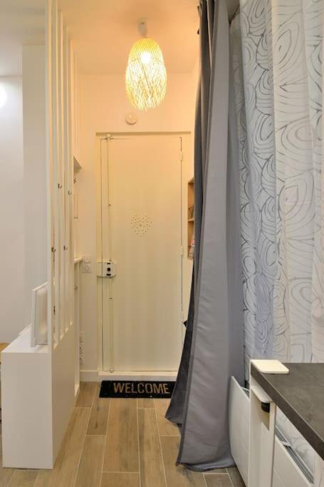 Tiny Cosy Namastay In Trendy Canal St Martin Area Appartamento *