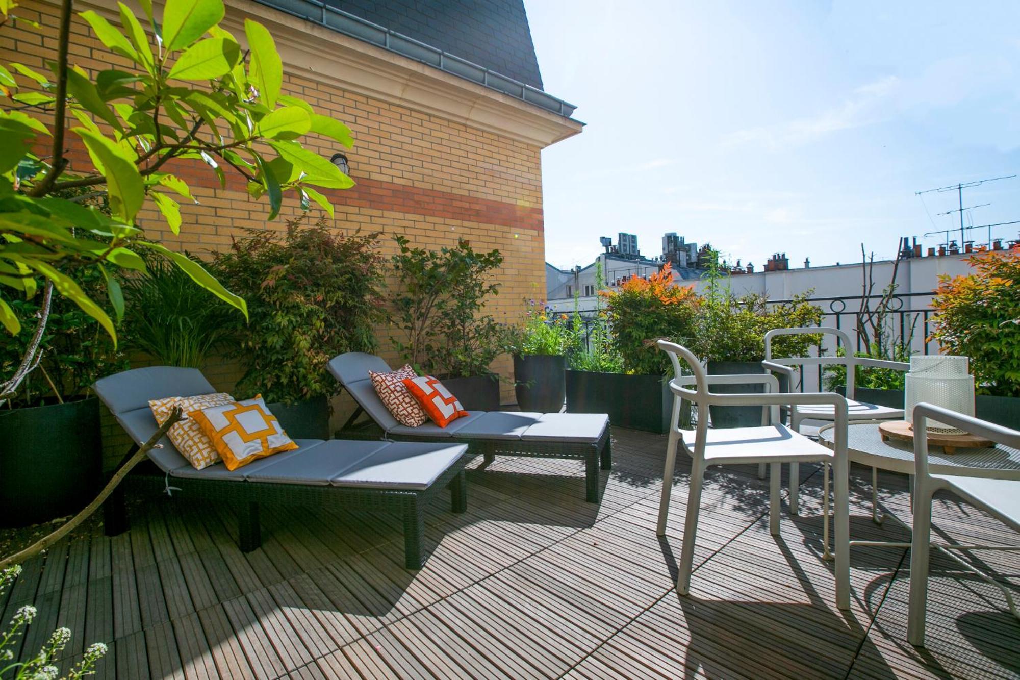 Magnificient 2 Bedrooms With Terrace Next To Champs-elysees - Pc62b Appartamento Parigi
