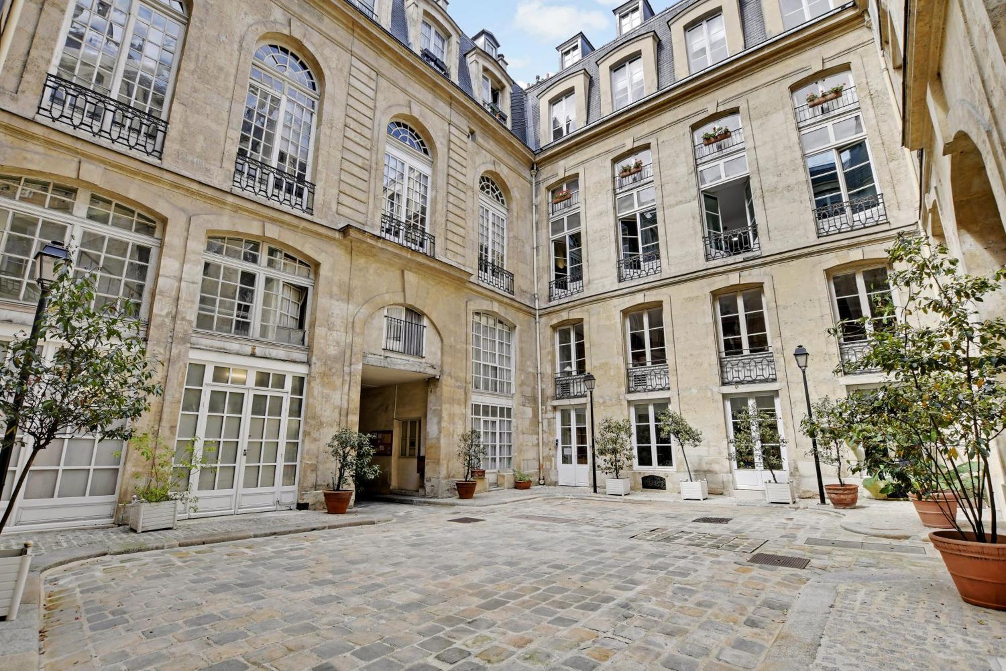 Pick A Flat's Apartements With Services In Louvre - Rue Des Halles