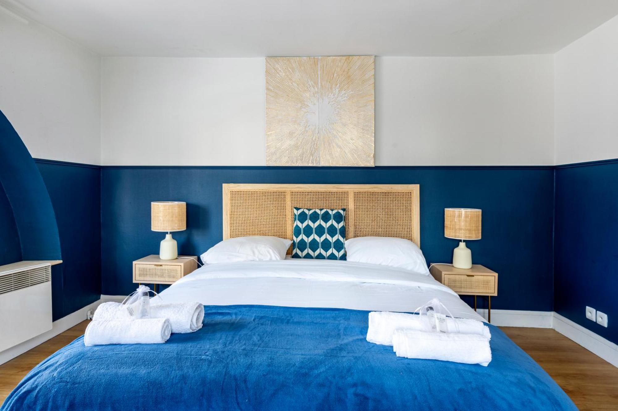 Close To Center Of I Fully Equipped * Paris
