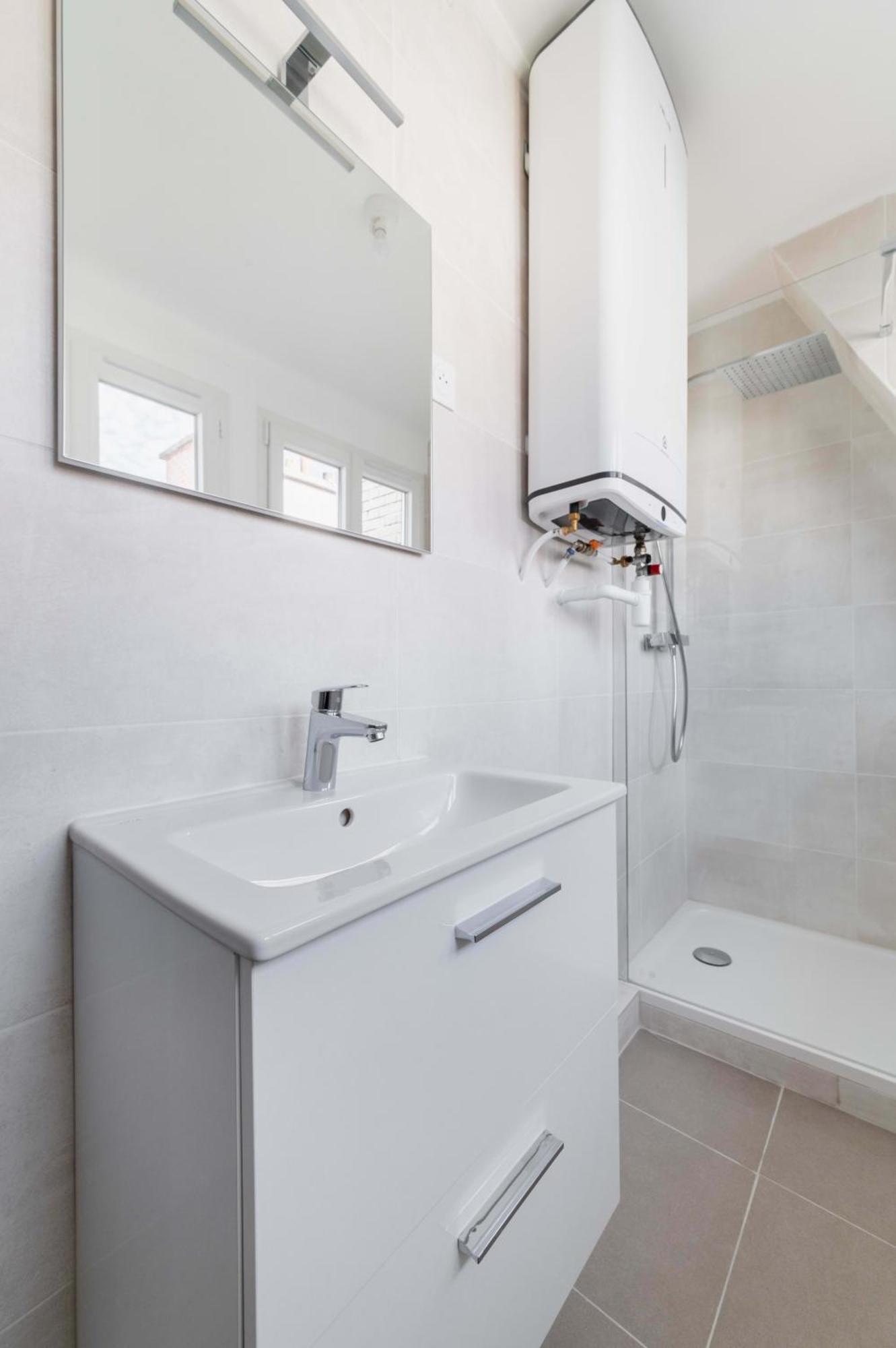 Apartment Jolie Studio Loft 35m2 Bien Equipe 4p - 20 Paris