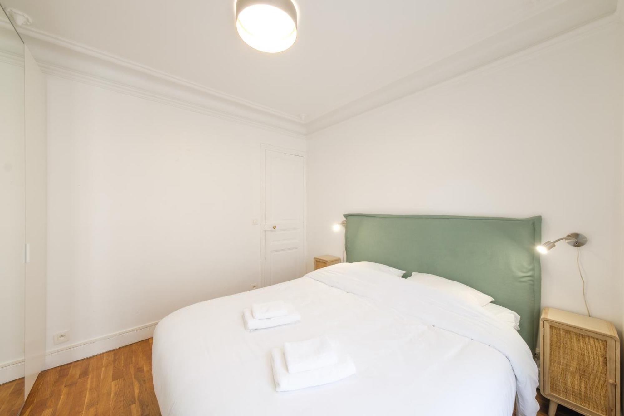 Mgic 4p Montmartre Paris