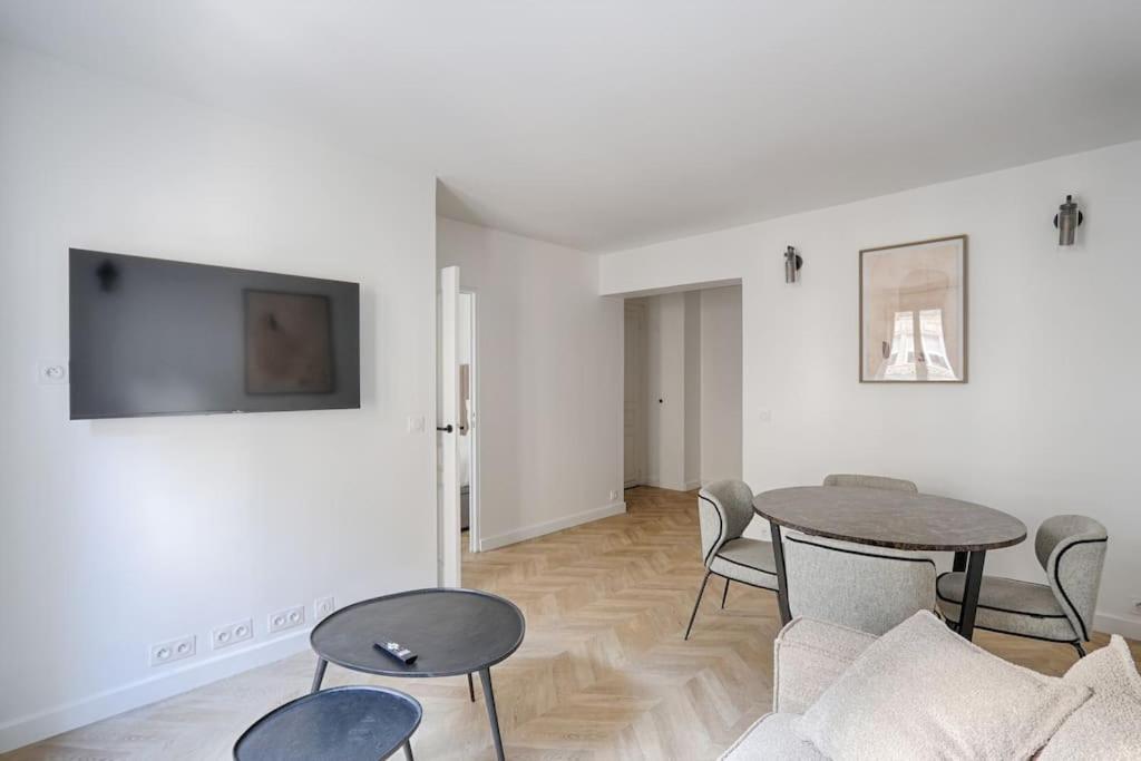 Saussier Ternes Charming 4p Appartamento