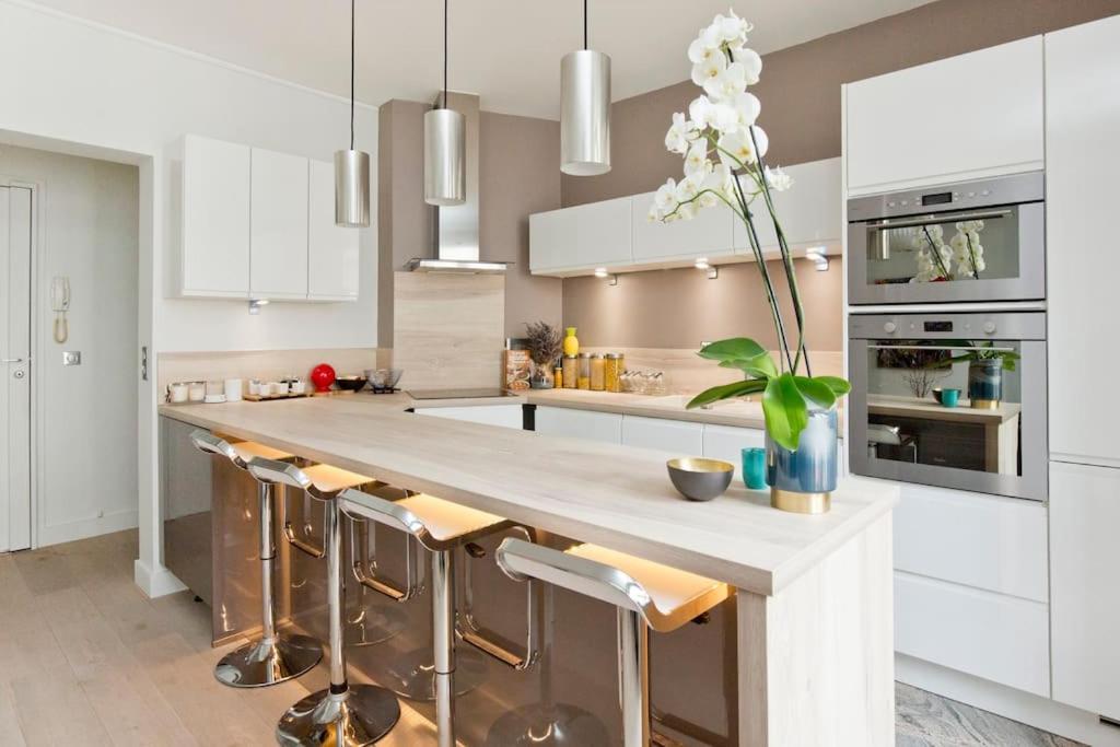 Appartamento De Luxe 1 Tour Eiffel Avec Balcon
