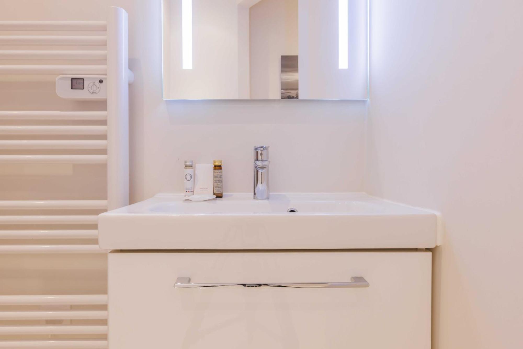 Modern - 2br - 6p - Saint-ambroise Appartamento *