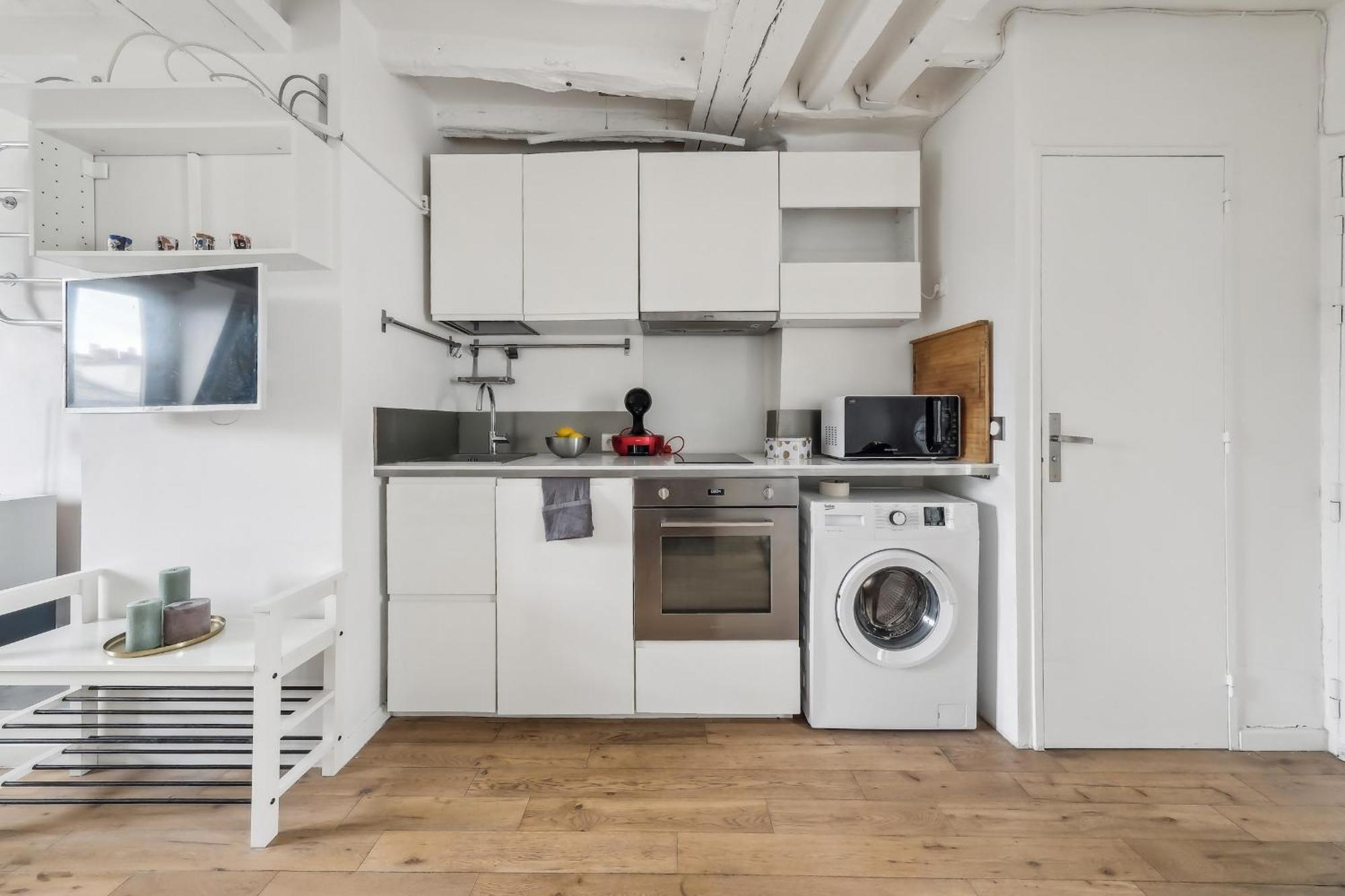 Le Louvre & Notre-dame - Cityapartmentstay