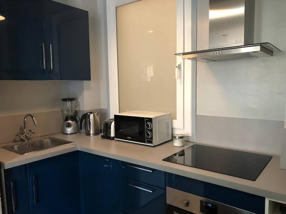Appartamento Newly Renovated Spacious In Montorgeuil Area