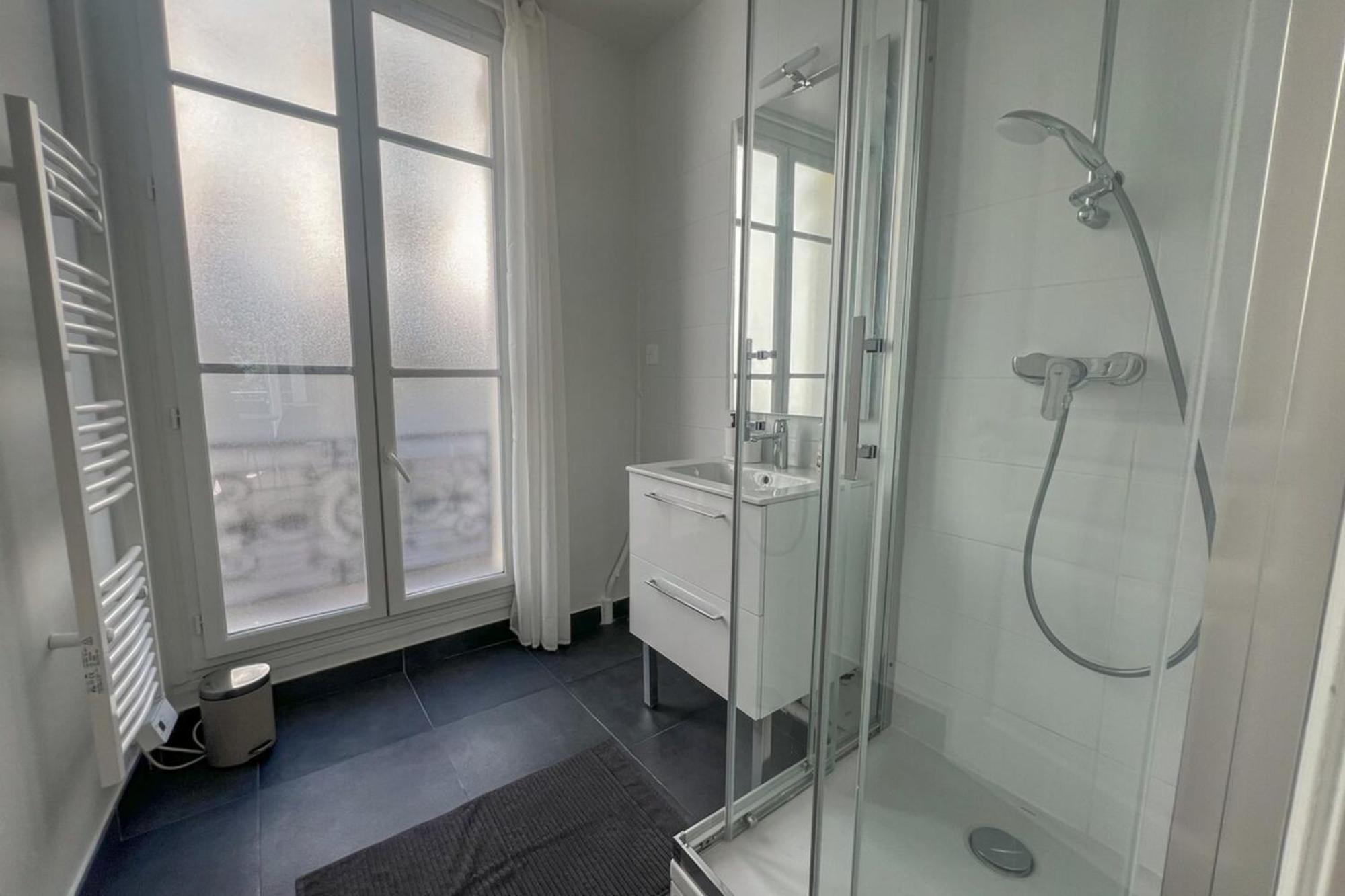 Flexliving - - 18 Parigi
