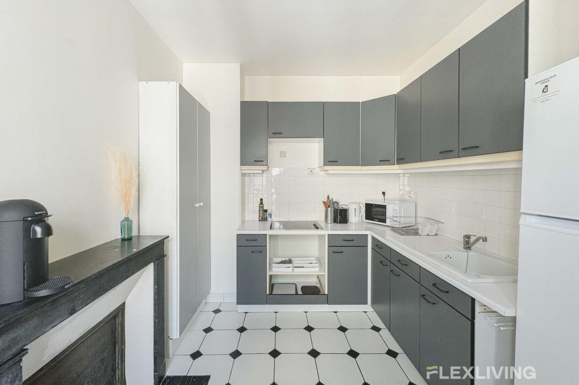 Flexliving - - Bausset * Parigi