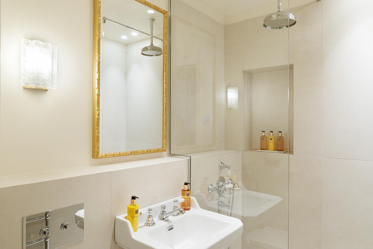 Pick A Flat's Apartements With Services In Louvre - Rue Des Halles Paris