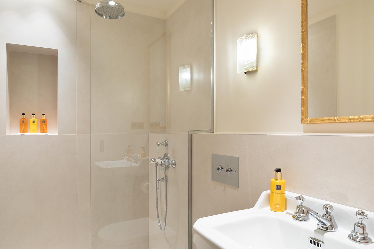 Pick A Flat's Apartements With Services In Louvre - Rue Des Halles *