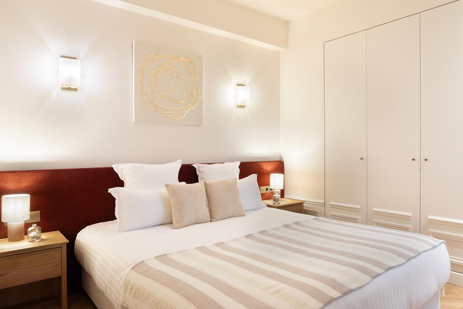 Pick A Flat's Apartements With Services In Louvre - Rue Des Halles Paris