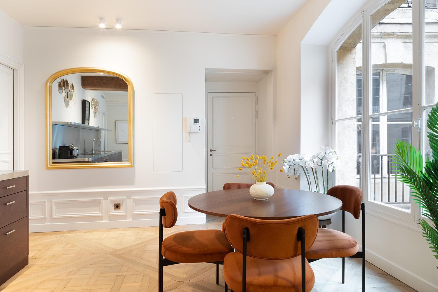 Apartment Pick A Flat's Apartements With Services In Louvre - Rue Des Halles Paris
