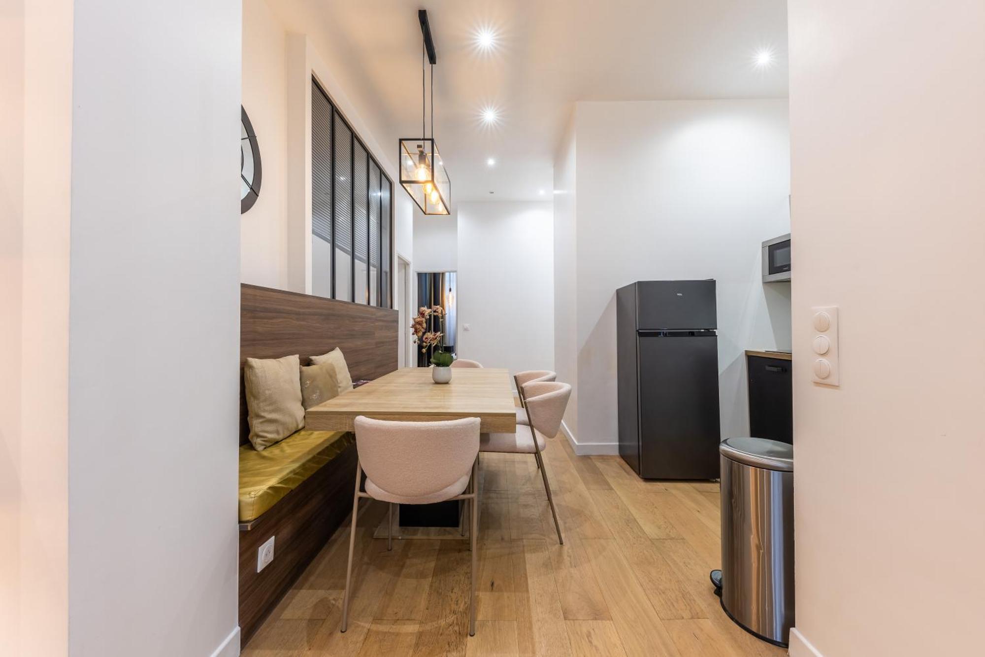 Off Majesti In Montmartre - Rue Pierre Fontaine Apartment *