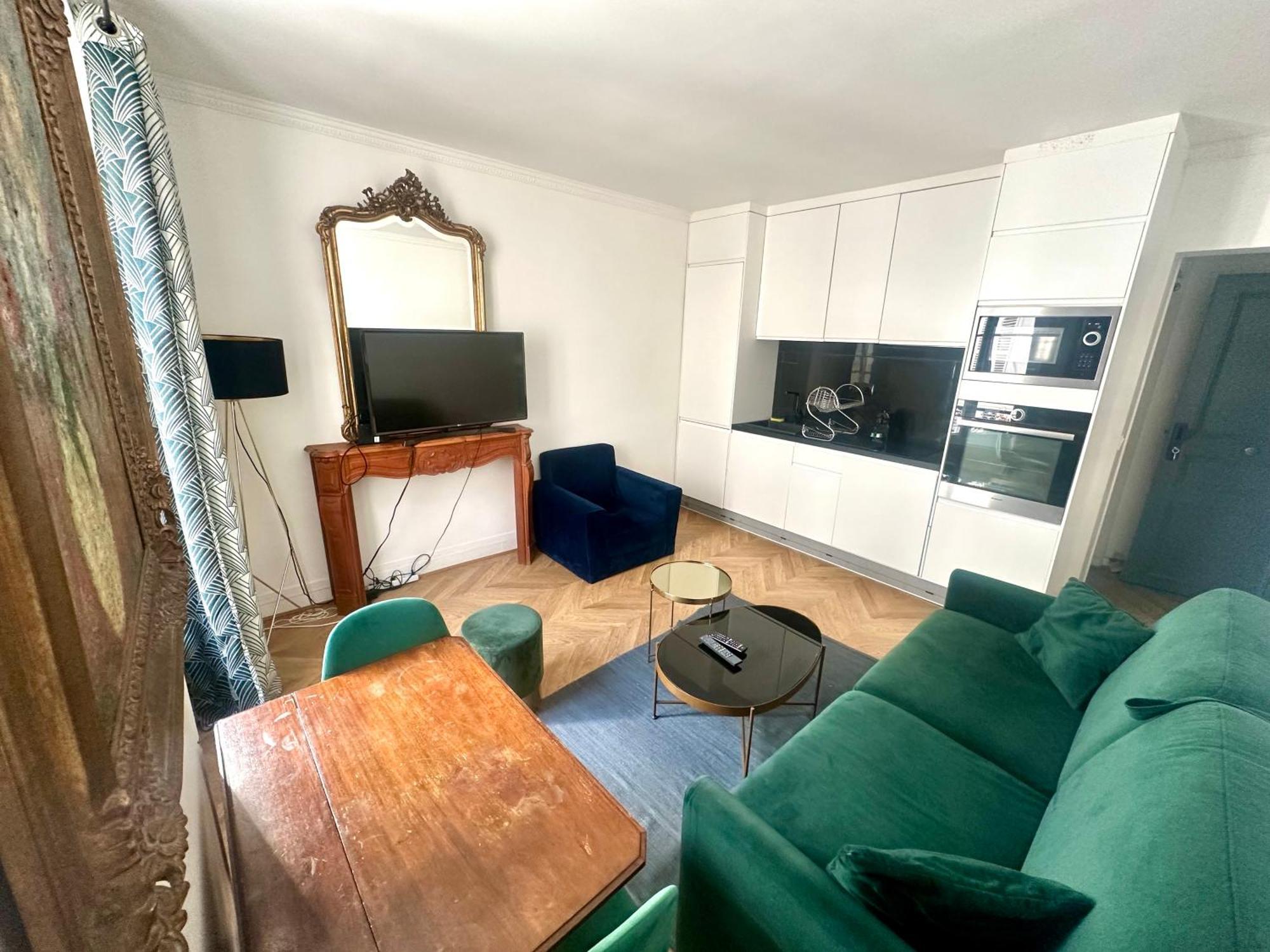 Sweet Champs De Mars Apartment Paris