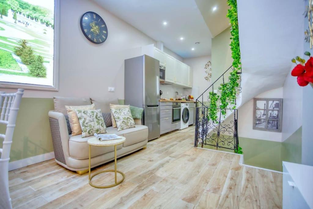 Appartamento Le Nid Parisien Triplex Cosy Et Chaleureux *