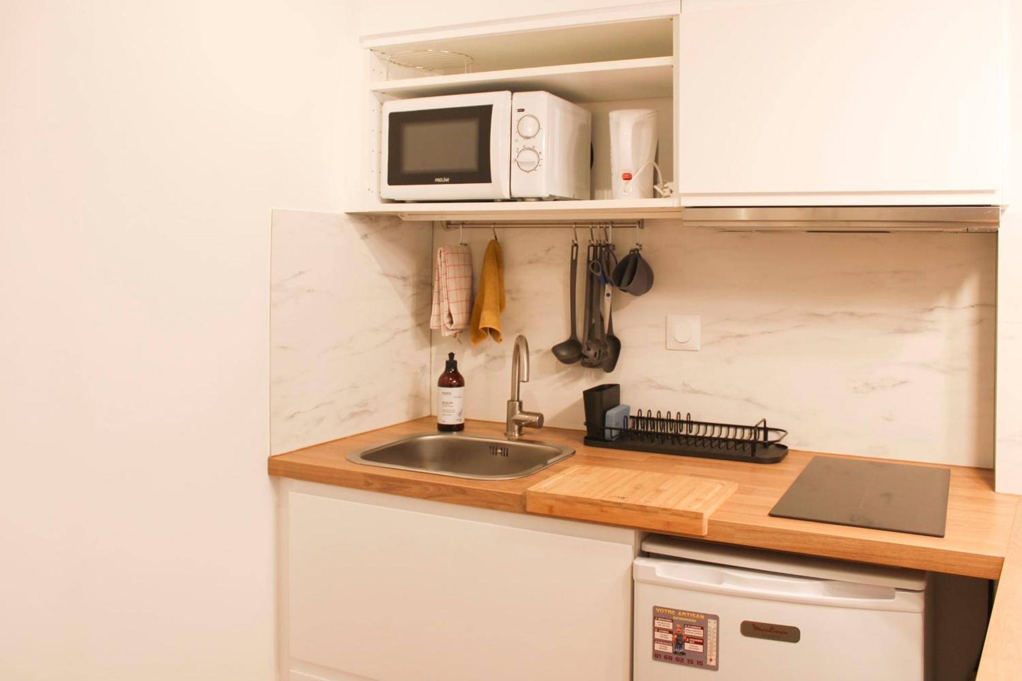 Charming For 2 In The Heart Of Apartment Paris