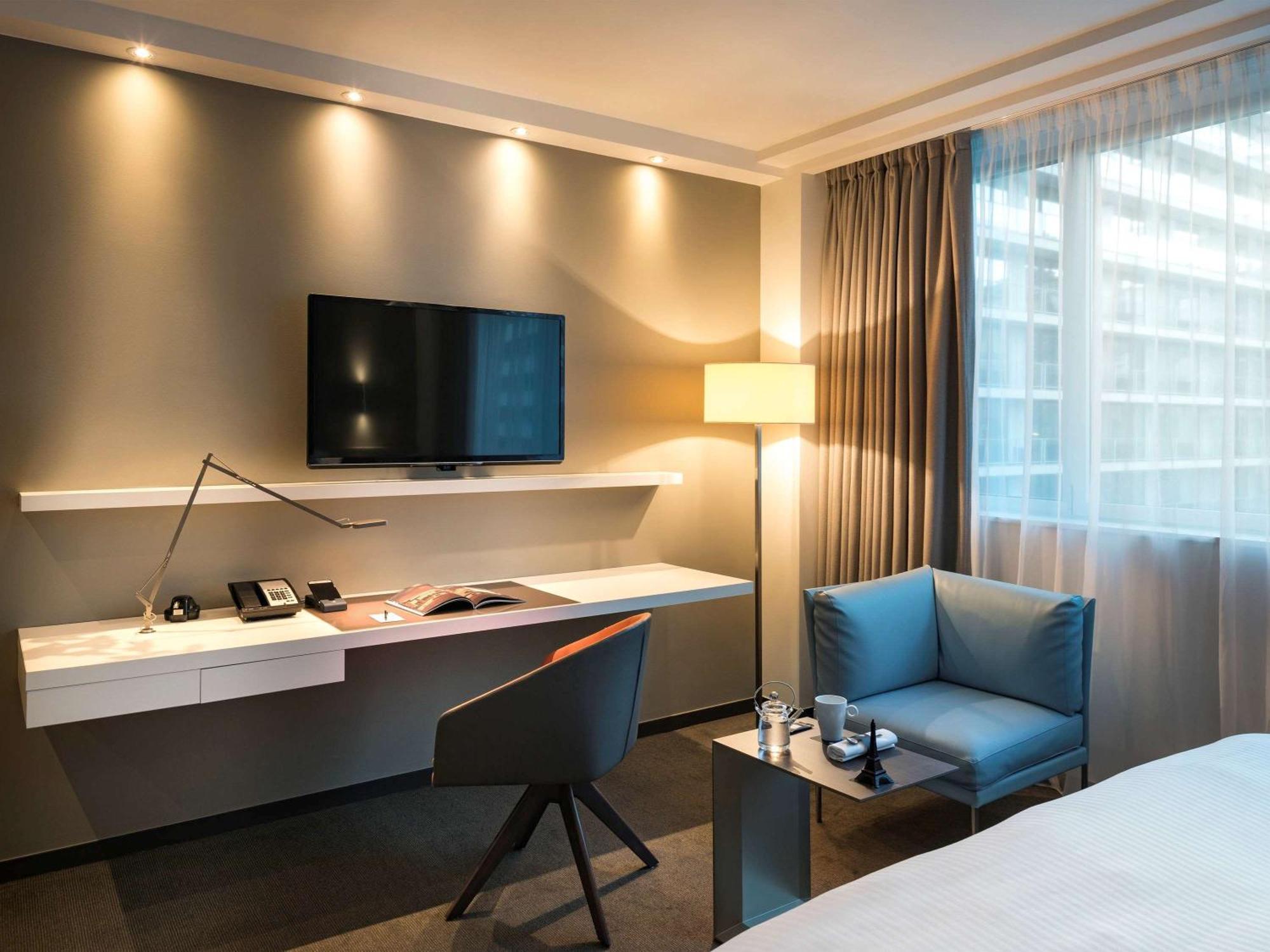 Hotel Pullman Tour Eiffel 4*