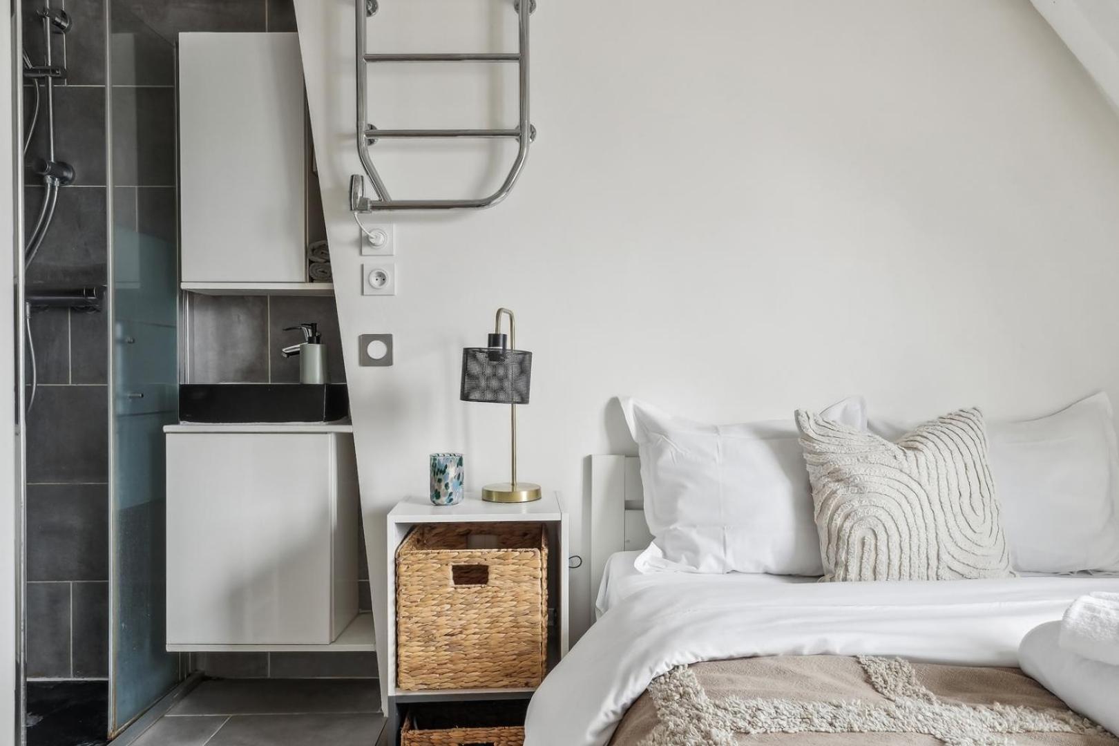 Bnbnook - Chic - Steps From Les Halles & The Louvre Parigi