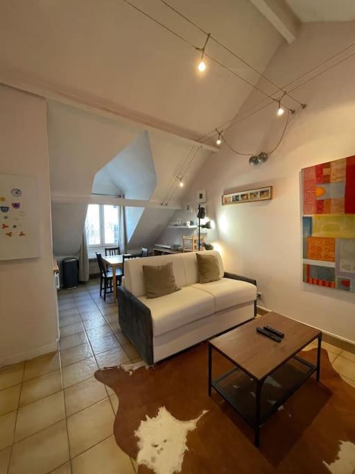 Cosy Place Des Abbesses-sacre-coeur ! Parigi