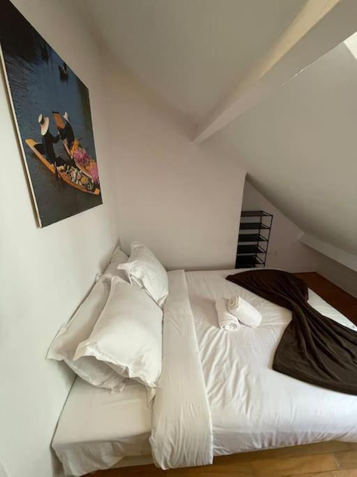 Appartamento Cosy Place Des Abbesses-sacre-coeur !