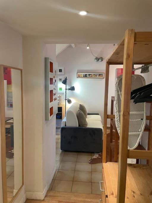 Appartamento Cosy Place Des Abbesses-sacre-coeur ! Parigi