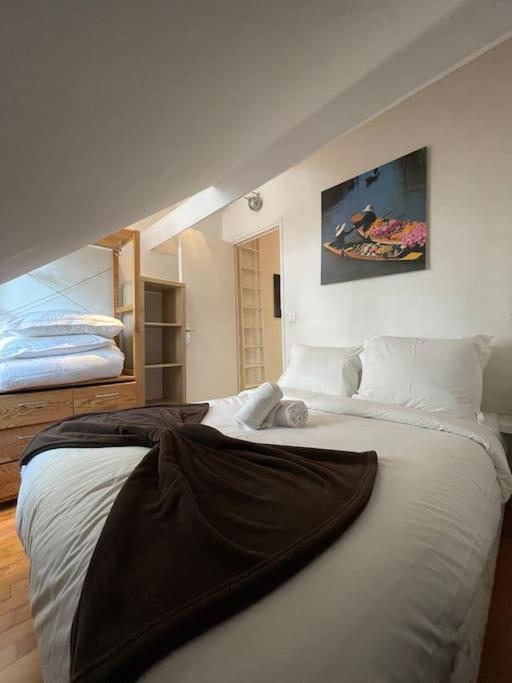 Cosy Place Des Abbesses-sacre-coeur ! *